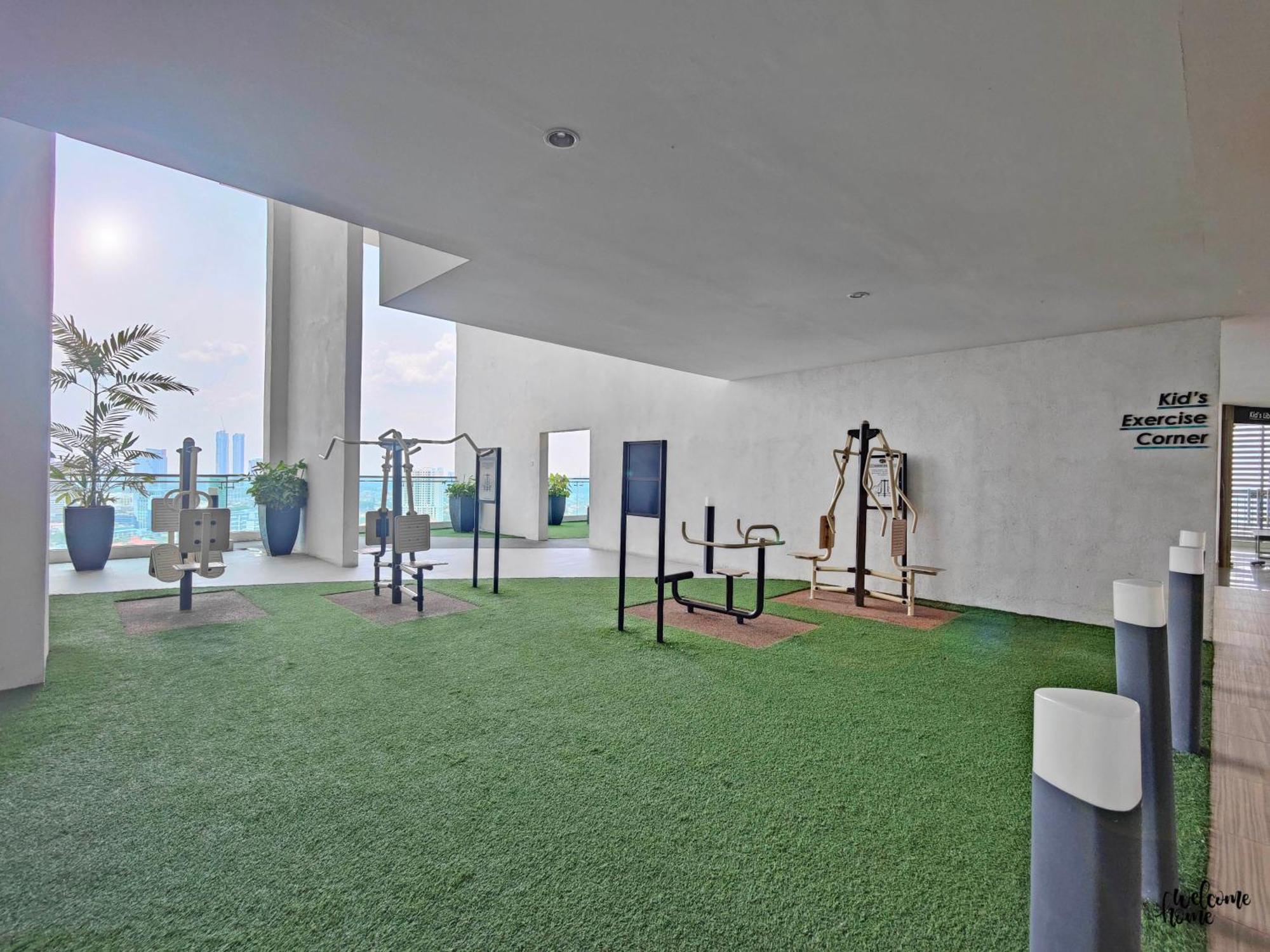 Paragon Suites Ciq Homestay By Welcome Home Johor Bahru Exterior photo